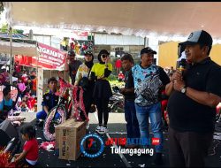 Kadin LH Santoso.,M.Si. Hadiri Peringatan HUT RI Yang ke 77 Adakan Jalan Sehat dan Senam Masal Pemdes dan Karangtaruna Desa Tanggunggunung